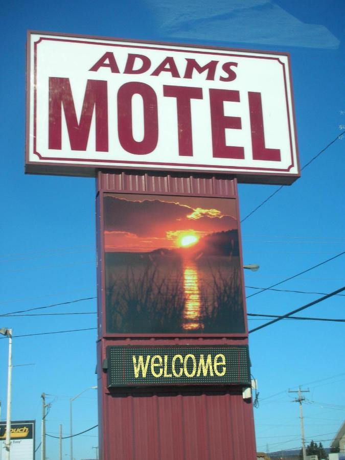 Adams Motel Су-Сент-Мари Экстерьер фото