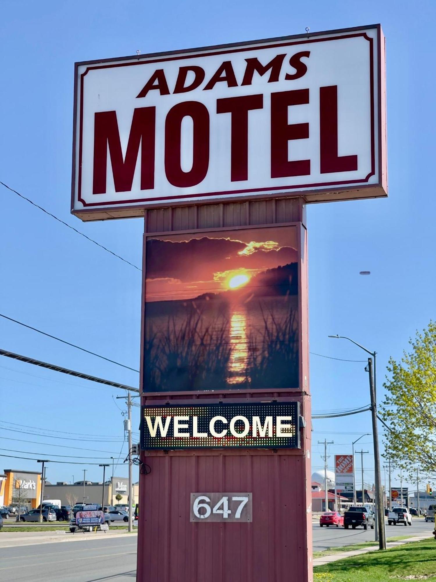 Adams Motel Су-Сент-Мари Экстерьер фото